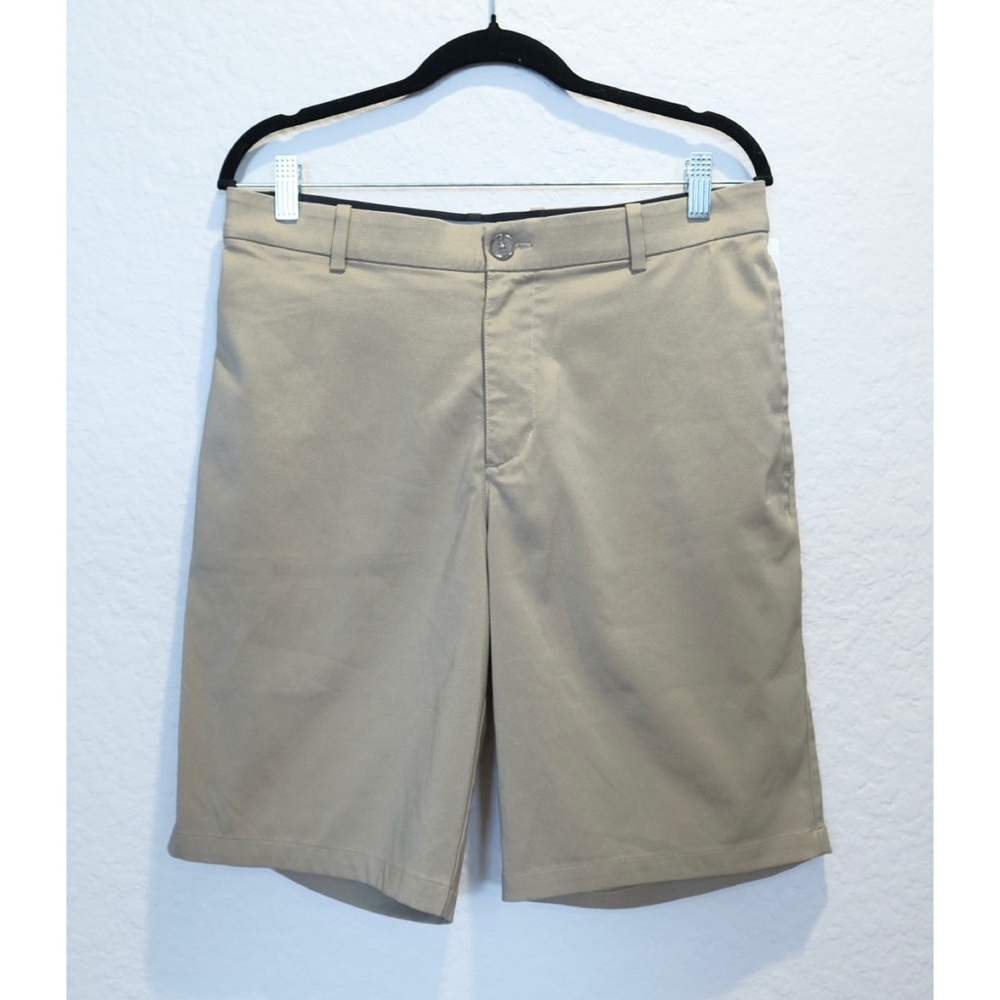 Nike Golf Dri-Fit Shorts Size 32 Beige Flat Front Pockets Performance Stretch